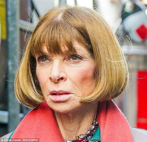 anna wintour without glasses.